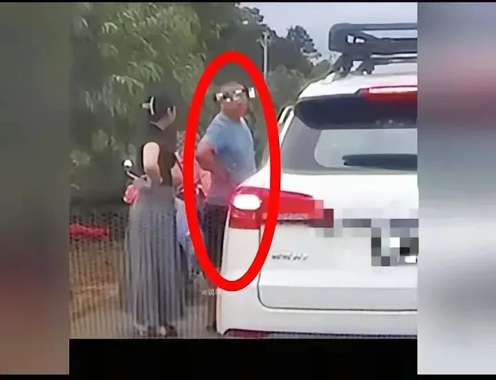 广西那个“亮证姐”和奔驰女车主的事儿，调查结果出来了，真没想到俩人居然是临村的亲