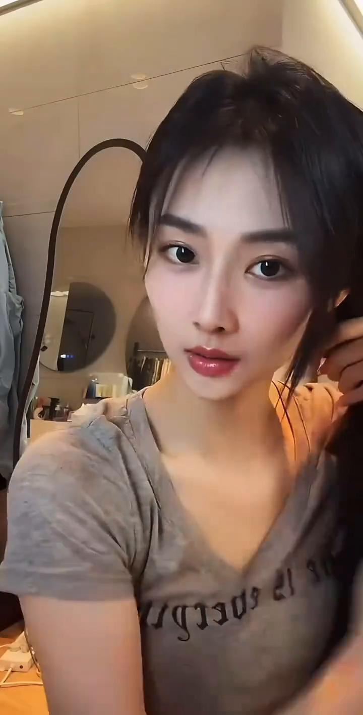 想找个过亿的，并不找一个就是我希望大家旗鼓相当是最好的。