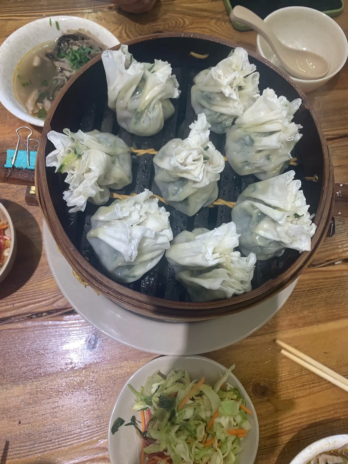 羊肉沙葱和牛肉沙葱同样香，乌兰花羊杂碎也是我吃过做好吃的，好评