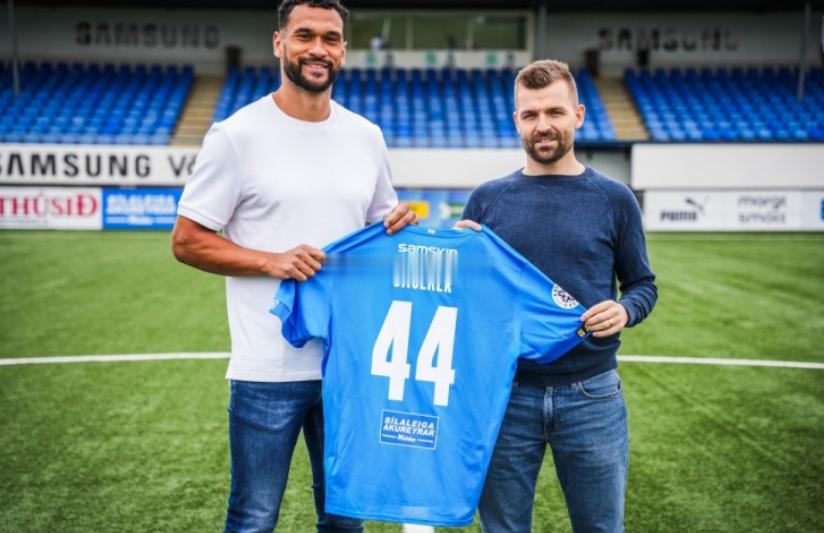 太阳报报道，33岁的中卫史蒂文·考尔克宣布退役。这名球员出自于热刺青训，职业生涯