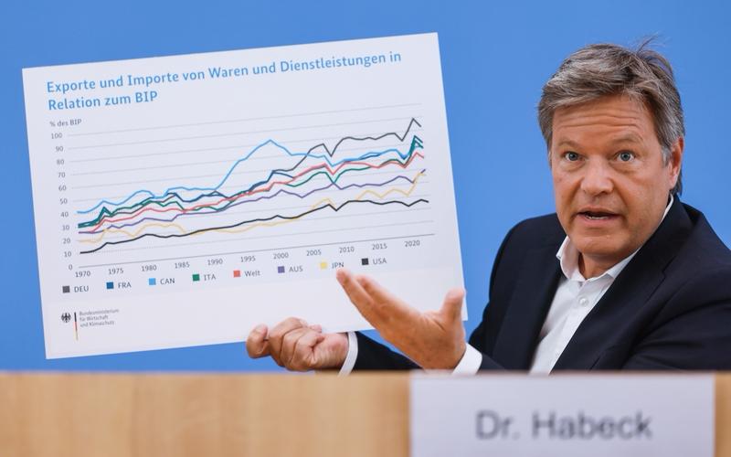 各大机构对2026年美国经济作出预测，高盛持乐观态度，预计全球GDP增长2.8%