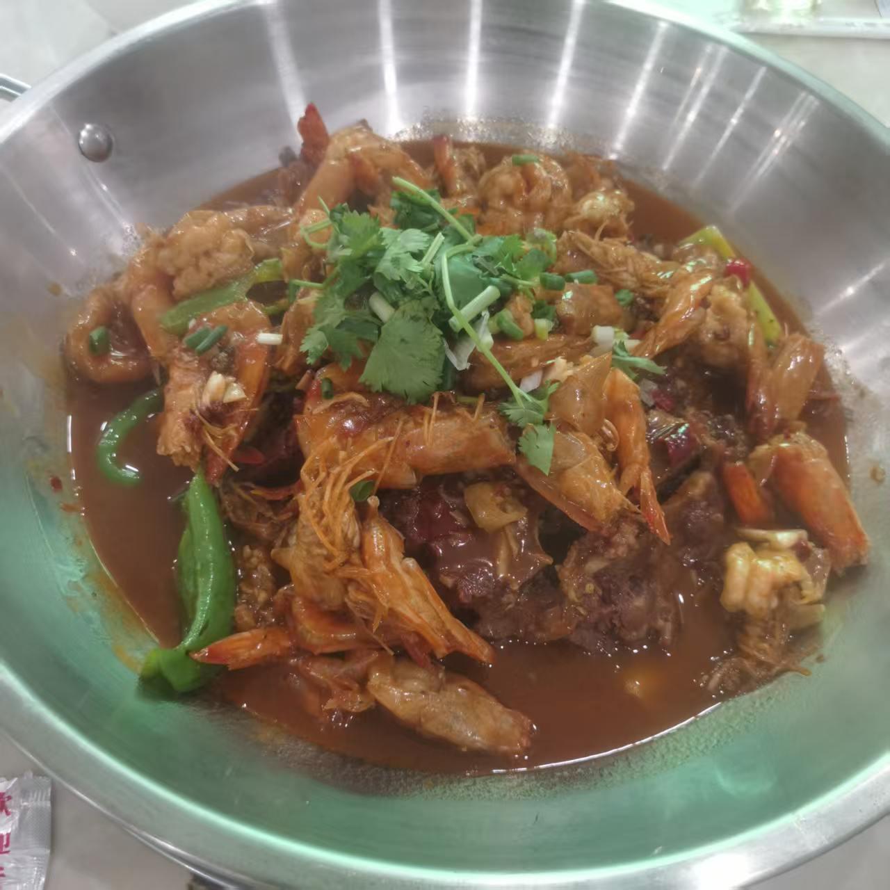 虽然目前我暂时还不能多动，但这，一点也不妨碍我在自己幸福的感觉中。

身上的疼痛