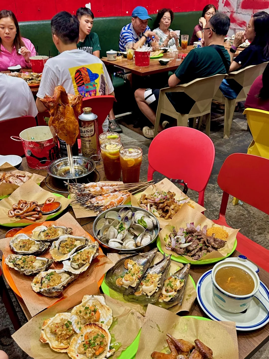 确实是珠海最好吃的海鲜烧烤档！！每天座无虚