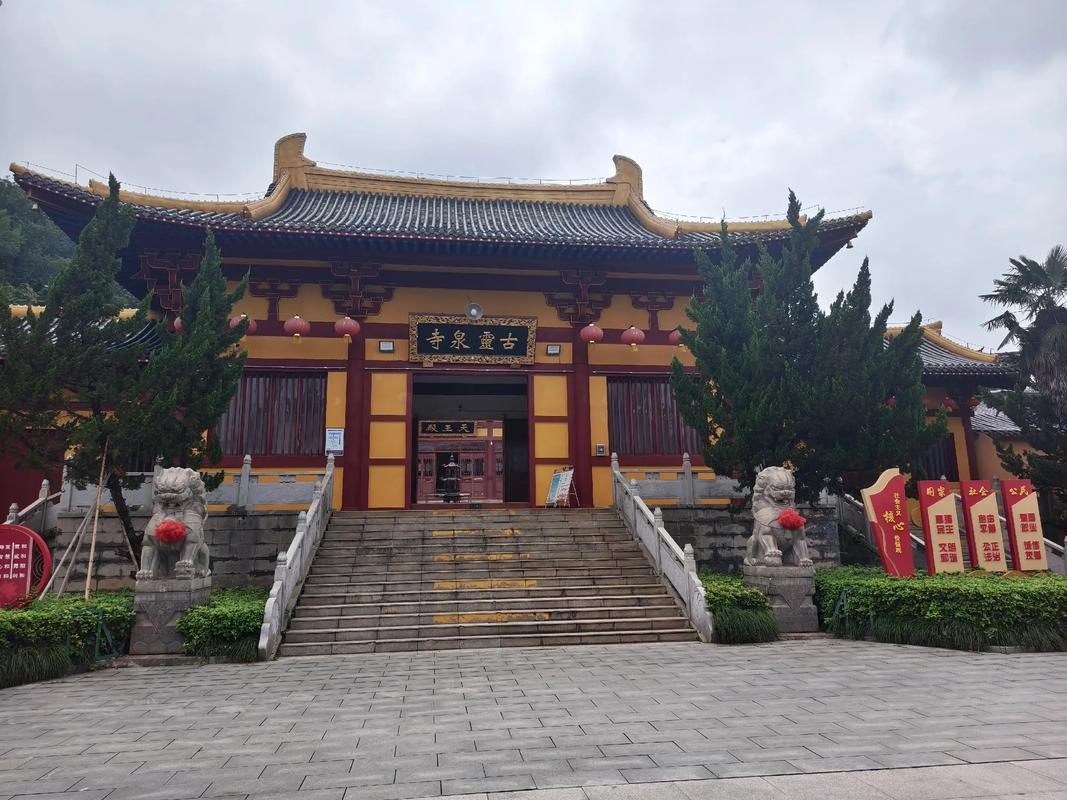 从三国视角领略鄂州千年文脉谁懂啊！看完这部短剧真的被鄂州圈粉了！一面铜镜穿千年，