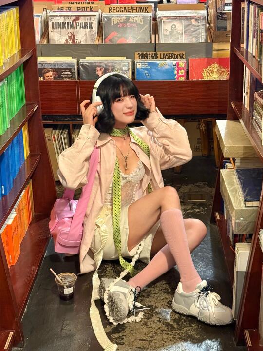 “你耳机在听什么”🎧💓📀