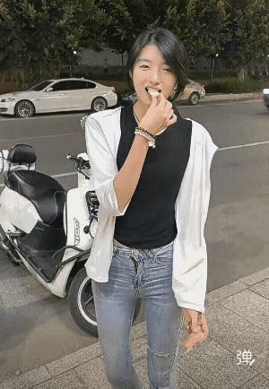 简简单单的女孩儿，简简单单的恋爱