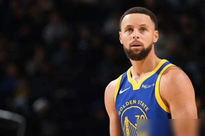 太艰难了，库里致命失误呀空砍48+勇士不敌开拓者，看看本场比赛输球谁背锅， 1，