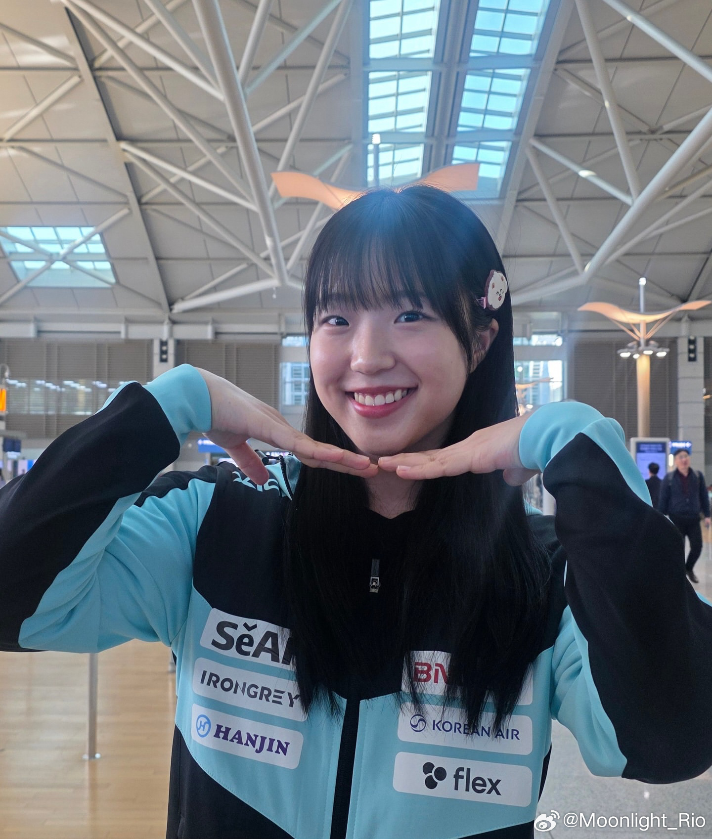 2025年成都混合团体世界杯 申裕斌带着笑容出发前往中国 