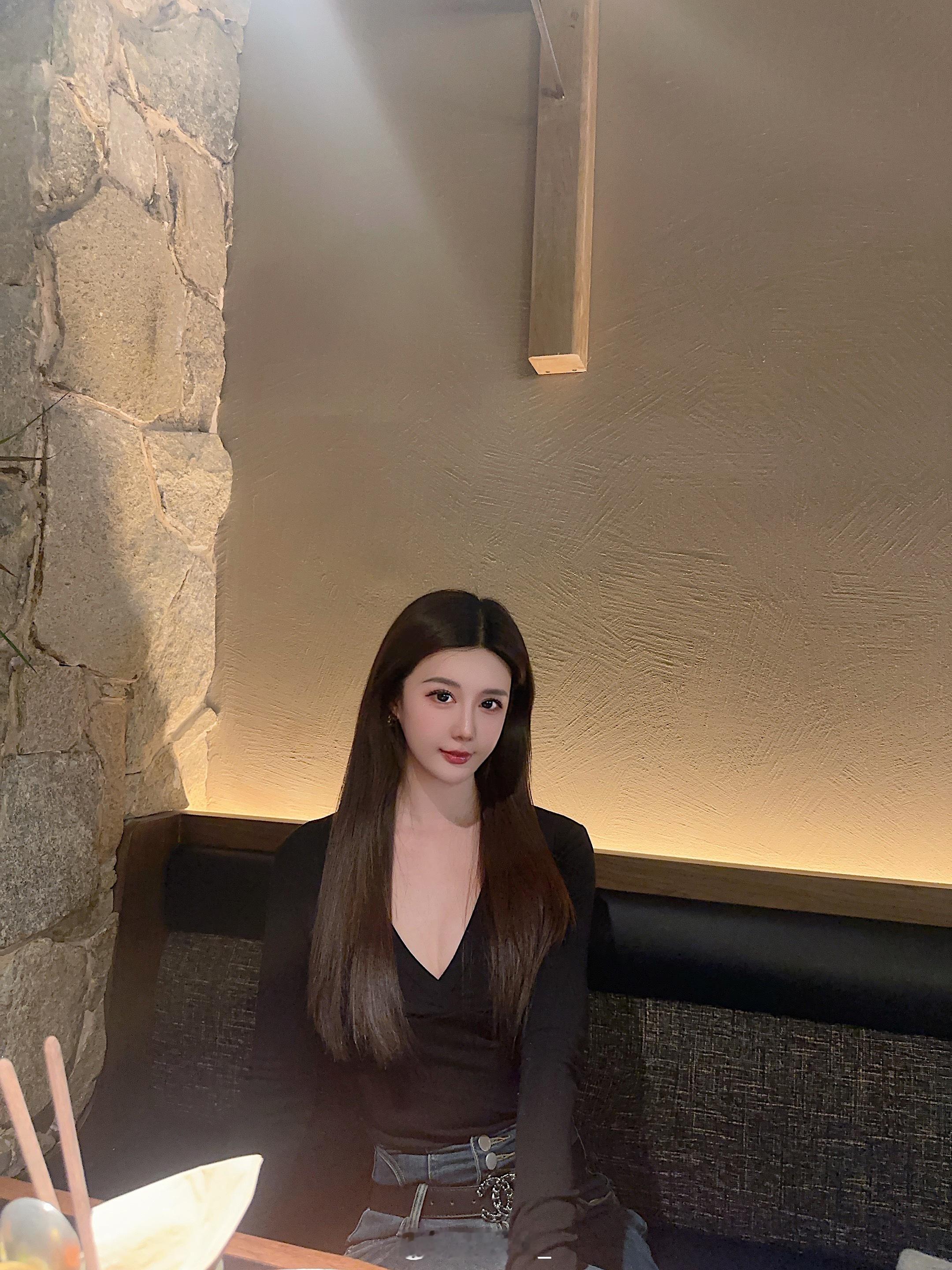 其实你喜欢的不是天蝎座 是我对吧 ​​​