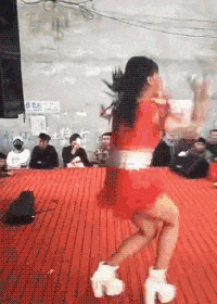 这地方要是再大些，堪比村超