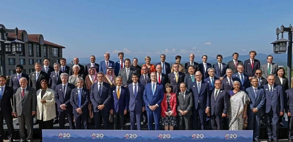 野心暴露无疑！G20峰会中方被安排坐最后一排，绝不止被冷落那么简单。

严格来说