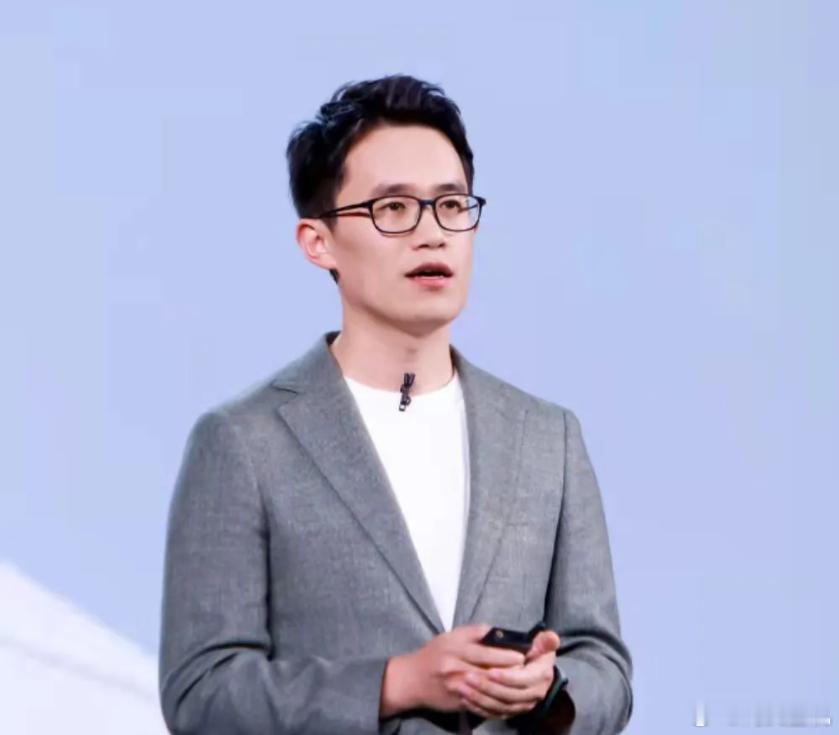 #王腾回应红米汽车#，兄弟们小米SU7的订单都排到了30周以后了，怎么现在还玩红