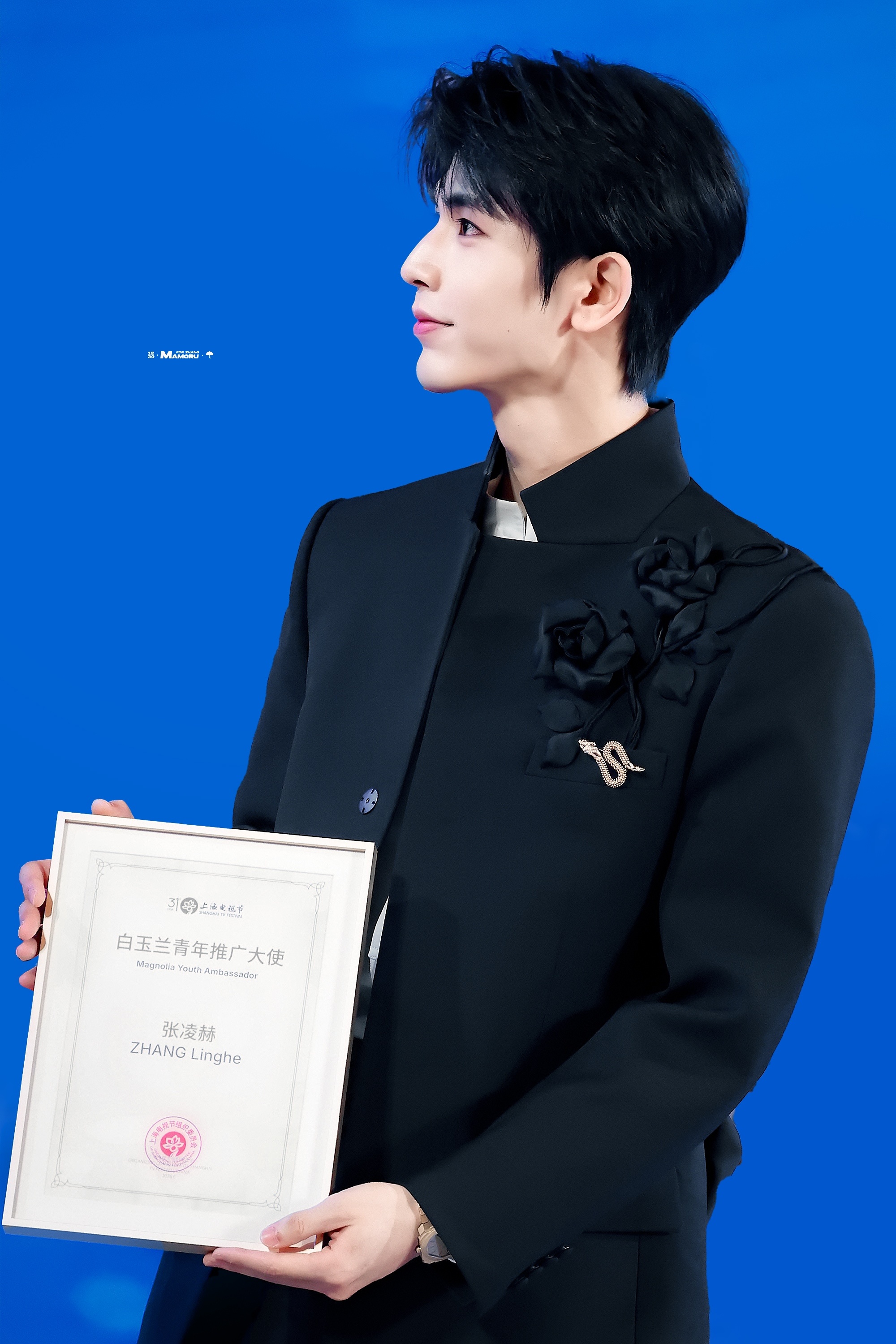 张凌赫   | 张凌赫白玉兰青年推广大使 𝟐𝟔𝟎𝟔𝟐𝟐开幕式争气！上
