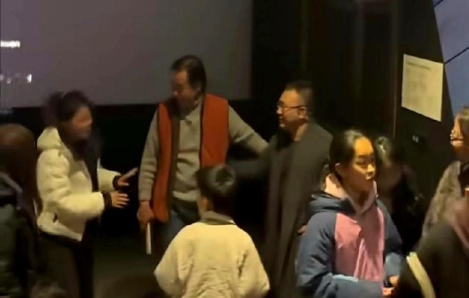 谁能想到，一部七年前的纪录片，靠着口碑和短视频，春节档票房逆袭破四千万？

《重