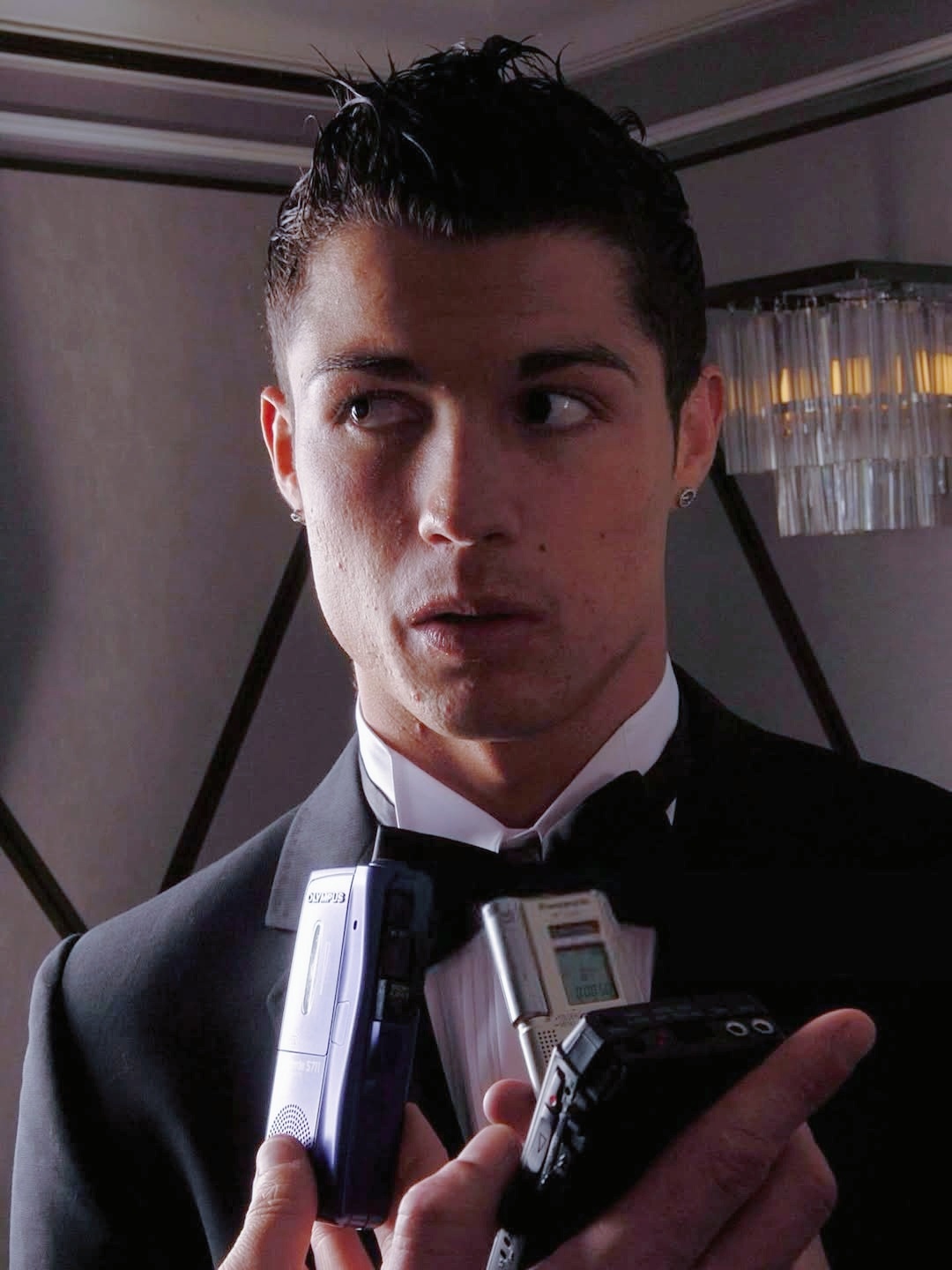 C罗c罗 接受录音笔的采访惊觉时光匆匆 