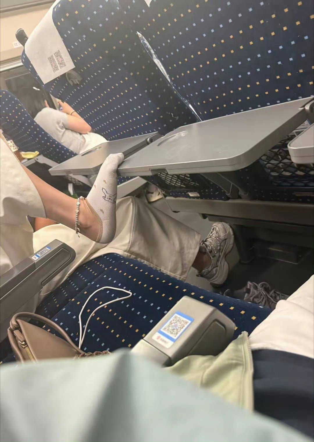 怎么办，我想换车厢，能投诉吗？ ​​​