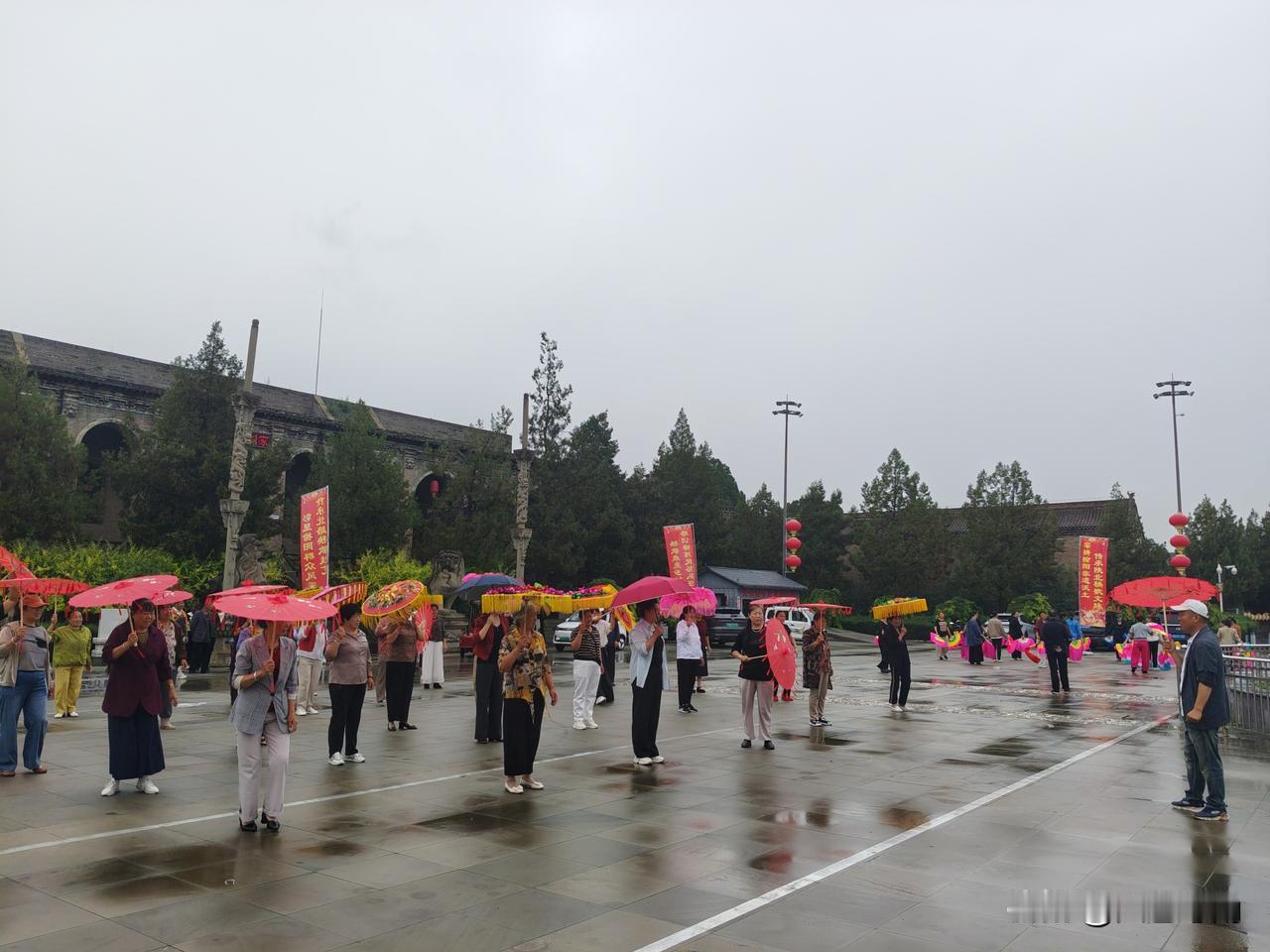 分享一下你随手拍的照片陕秧歌培训中，艺术为人民