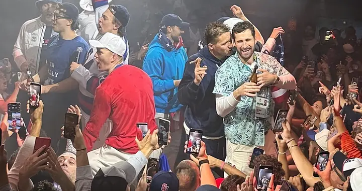 英媒：美国冰球队迈阿密纵酒狂欢 伏特加香槟龙舌兰共喝103万酒水