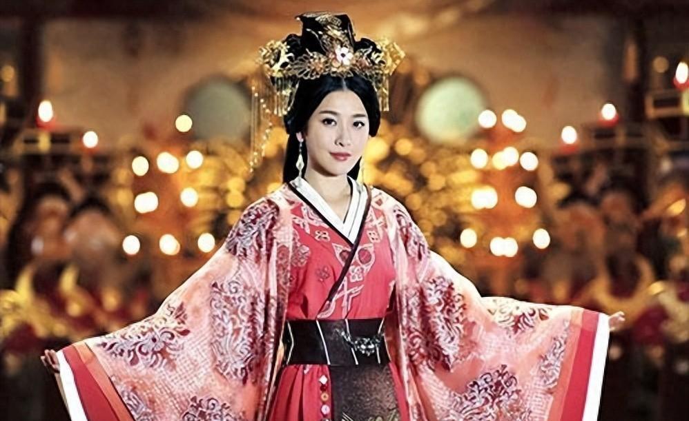 汉武帝的四位同母姐姐中，平阳公主历经三次婚姻嫁给了卫青，而修成君则是他的同母异父