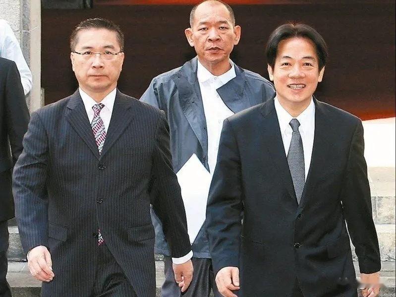 赖当局密集“挺日”故意跟大陆对着干，原因有三。

第一点：赖台局知道自己时日无多