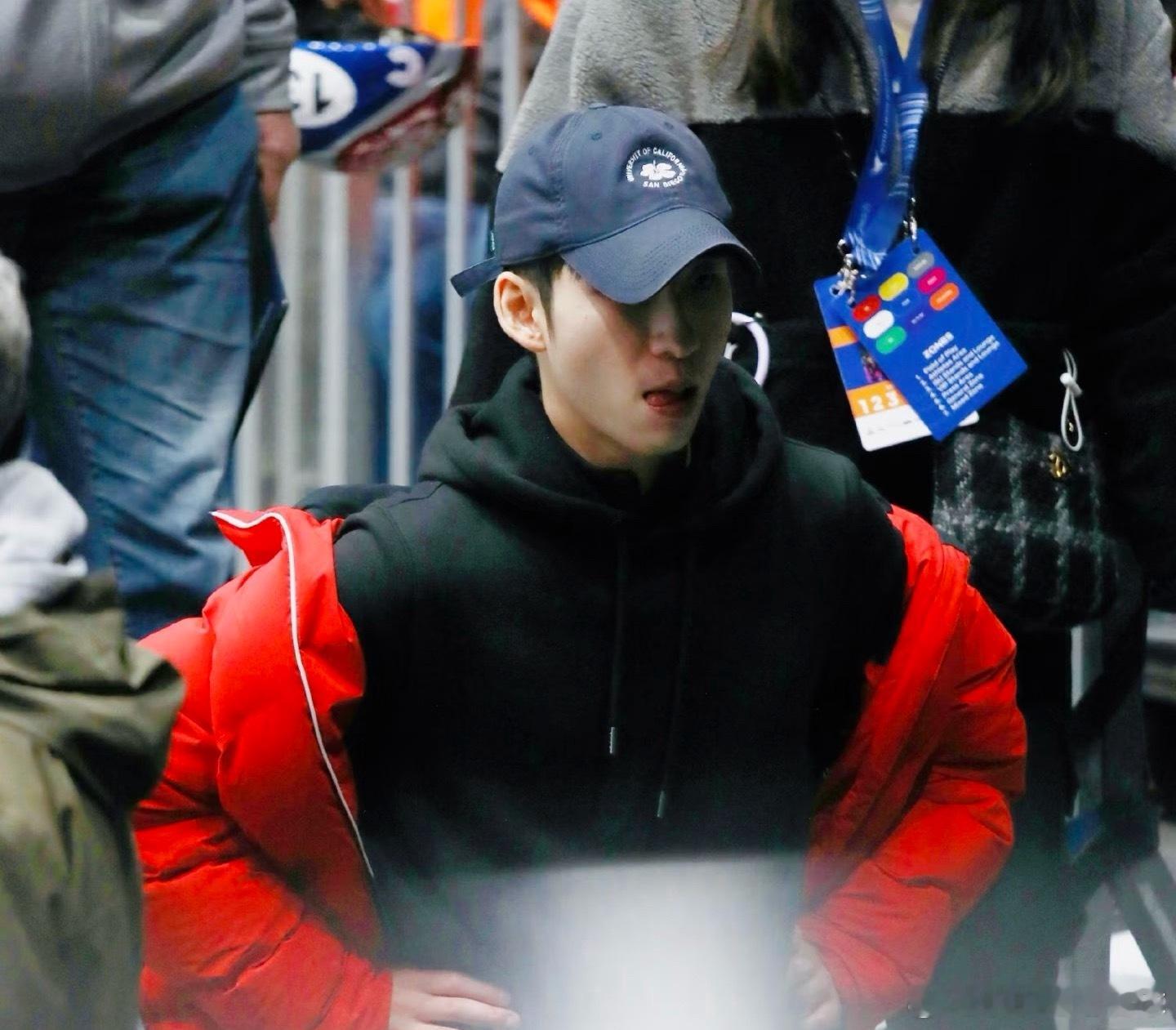 林孝埈无缘500米半决赛孝埈啊，以后想做什么就去做吧！虽然没能闯进半决赛，但能拼