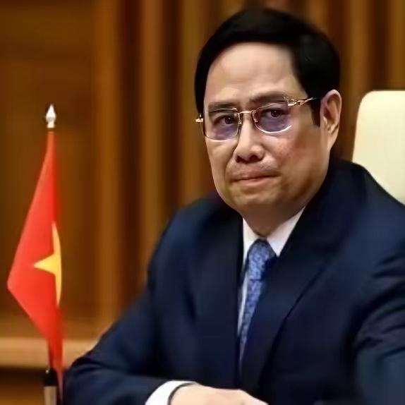 谁能想到，越南国会455只手高高举起，只留下4票反对，直接拍板废掉用了110年的