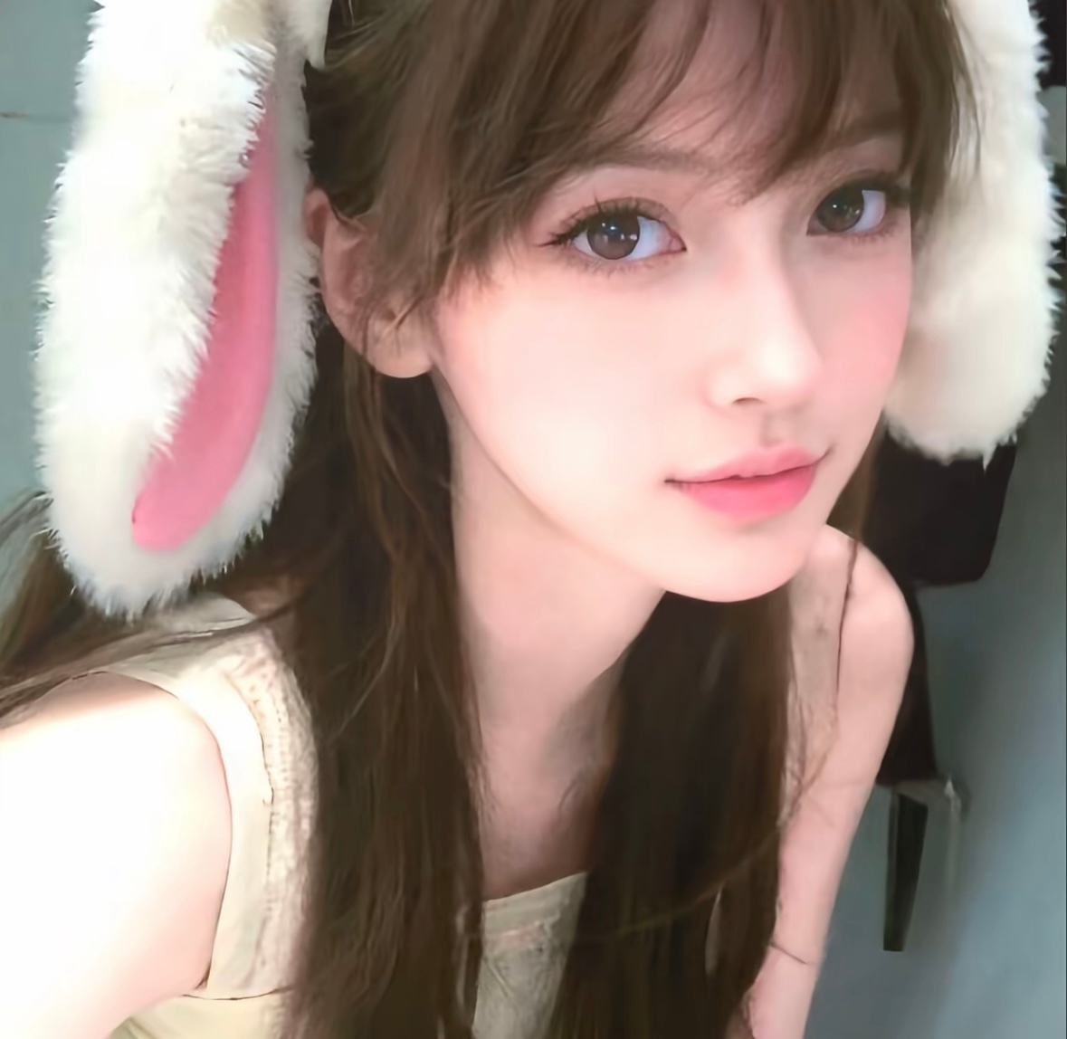 兔耳baby 头像立刻就换上了….💕🥛 