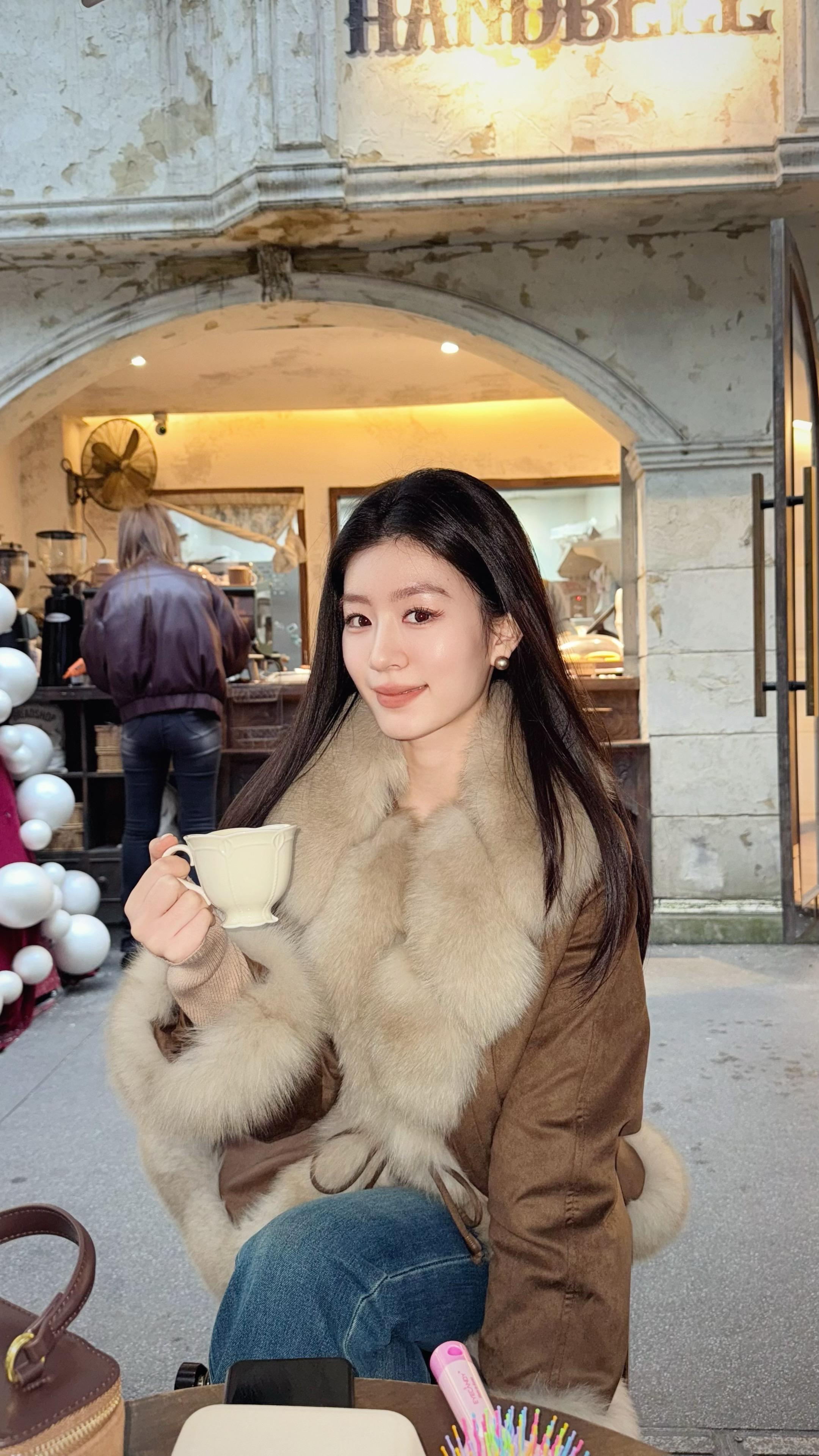 当执念开始消失 平静的幸福会贯穿每分每秒。