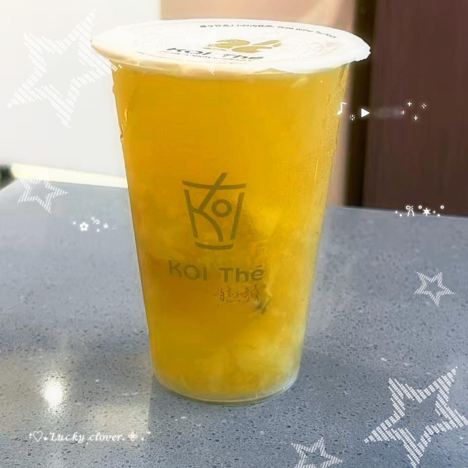 大声告诉全世界！Koi的新周边太萌啦！！！！我啃啃啃这个菠萝🍍夏日炎炎就要和白