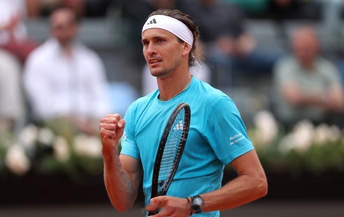 兹维列夫再胜布洛克斯ATP1000罗马大师赛男单第三轮，2号种子兹维列夫以6-1