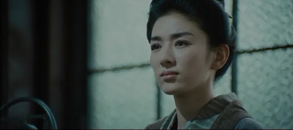 看完《竞雄女侠秋瑾》又对黄奕有滤镜了，她的秋瑾是真的英气勃勃。“有很多人都不知道