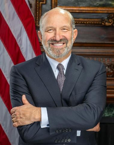 美国传来新消息！

4月24日，美国商务部长卢特尼克在国会听证会上亲口承认，特朗