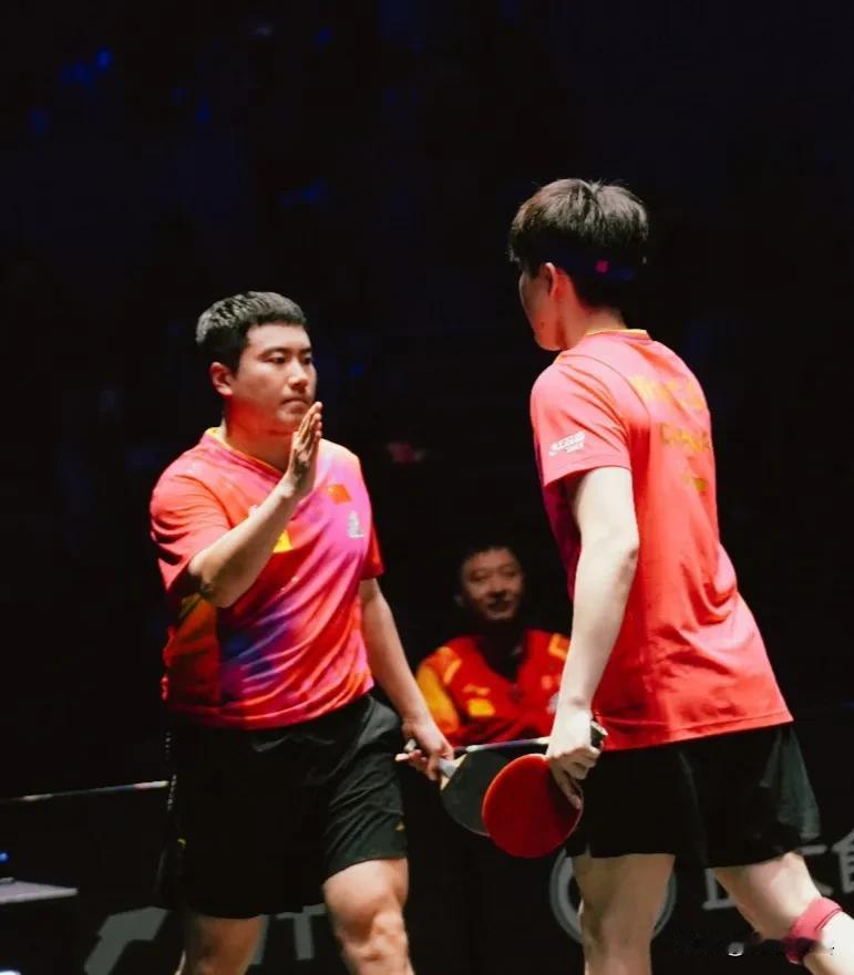 太原挑战赛决赛对阵出炉
18:00 蒯曼/陈熠VS王艺迪/陈幸同
18:45 马