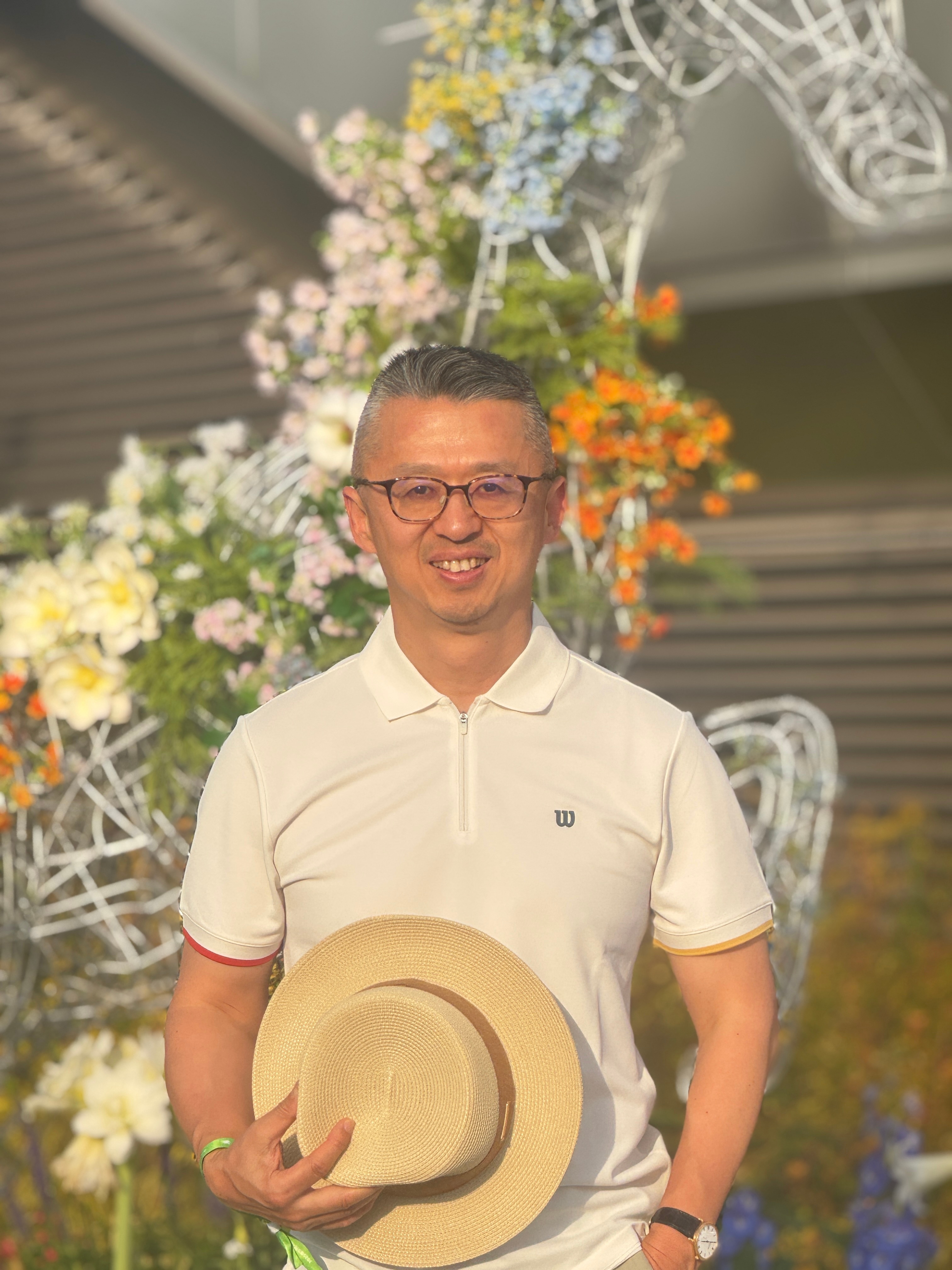 戴上我的草帽，来上海久事国际马术中心看看马术冠军赛、喝喝小酒、聊聊天。美滋滋🐎