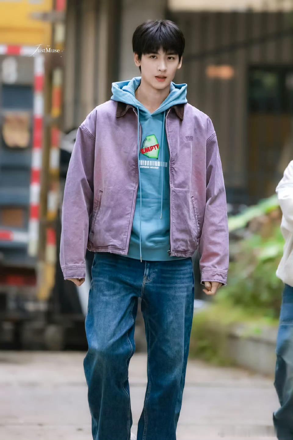 黄俊捷猎罪现场路透，韩sir 这么嫩嘛，高中生啊！ 