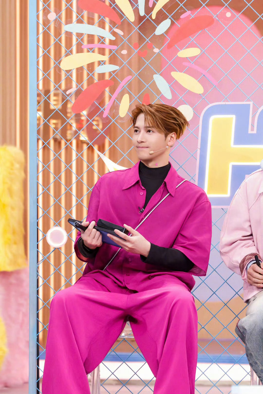  王嘉尔和何老师认识了3721天你好星期六 冰箱是回忆，天数是真心，王嘉尔太会了