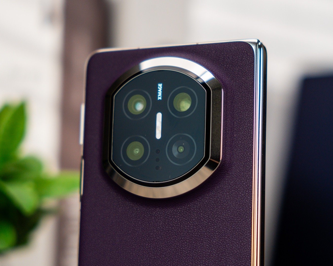 兄弟们！看下我紫色的华为Mate X7！华为MateX7全色售罄