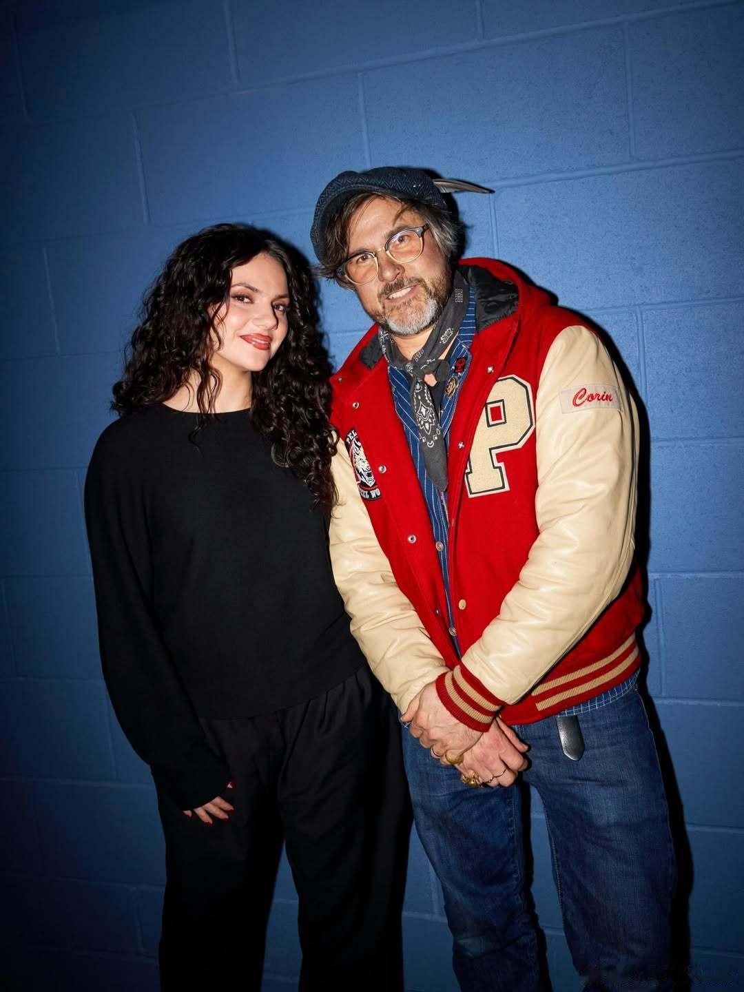 dafne keen达芙妮基恩和新片《Whistle》导演Corin Hardy