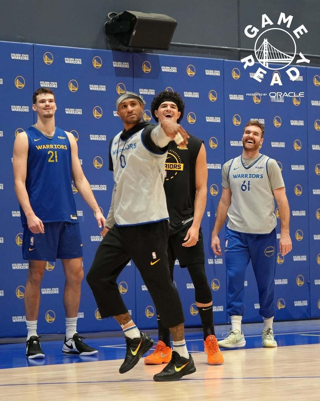 队内氛围不错😌金州勇士