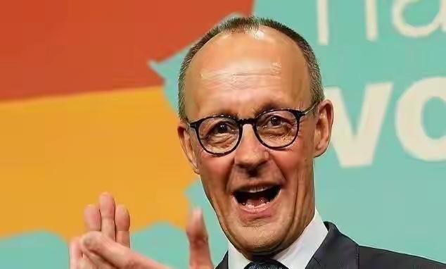 德国外长当着全世界的面称：我们宁可被美国一脚踹开，也绝不会回头看中国一眼！这货真