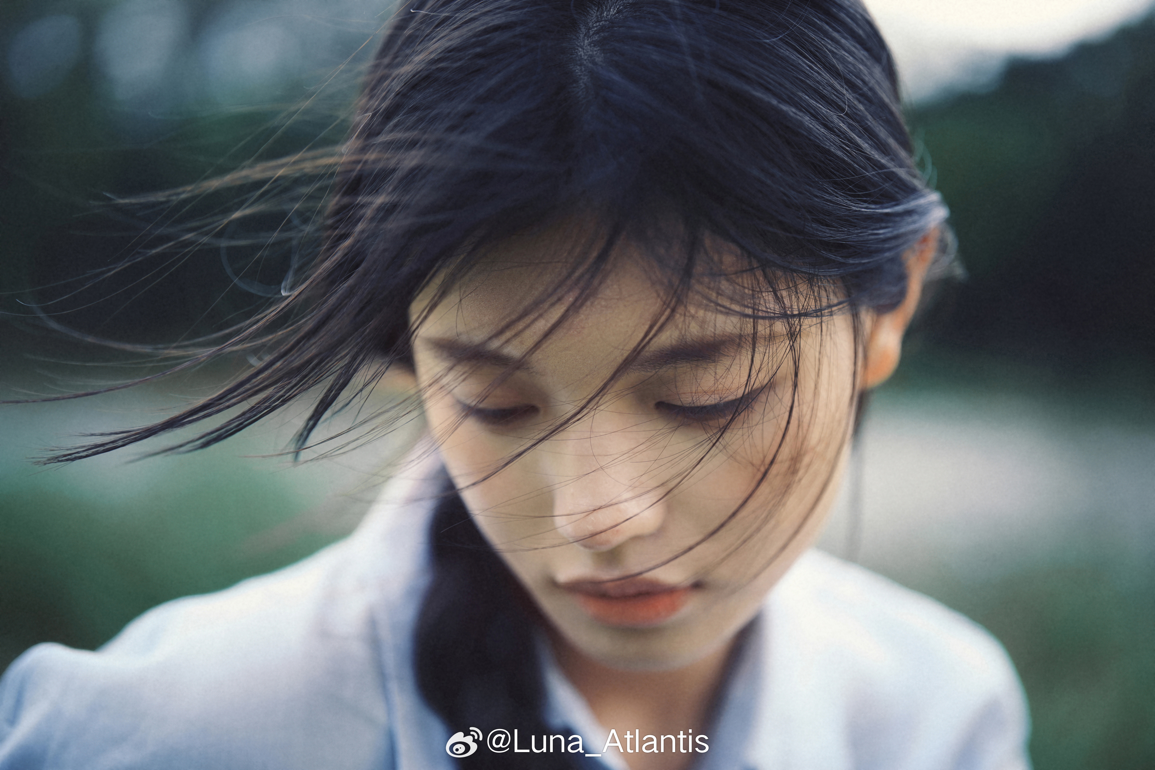 阴天 