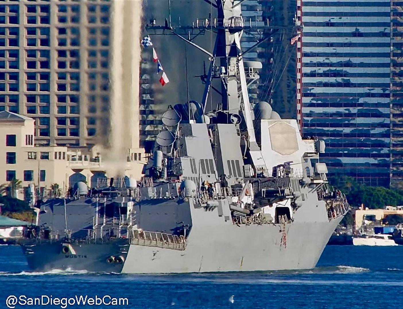 每天认识一件兵器烽火问鼎计划 2025 年 12 月 9 日，美国海军阿利·伯克