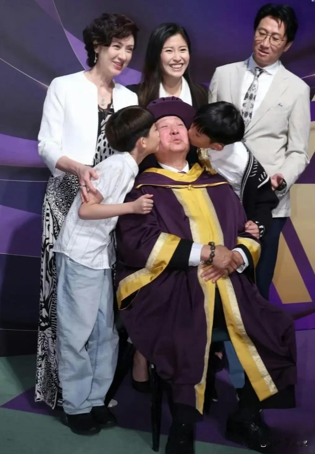 75岁男演员洪金宝儿子儿媳出轨，婚姻破裂，洪金宝为承欢膝下，百般周旋，两人才暂时