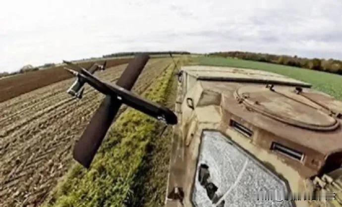 乌克兰已订购10,000枚德国HX-2型巡飞弹
在德国进行的对比测试中，HX-2