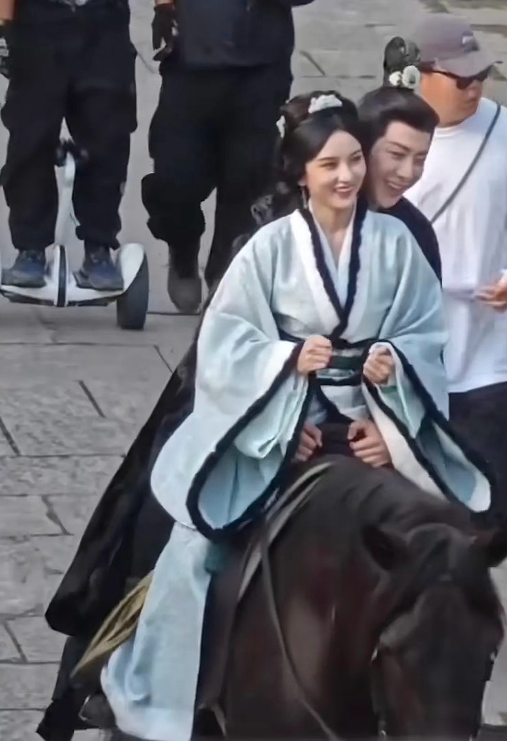 刘宇宁和宋祖儿是不是还挺有cp感的？ 