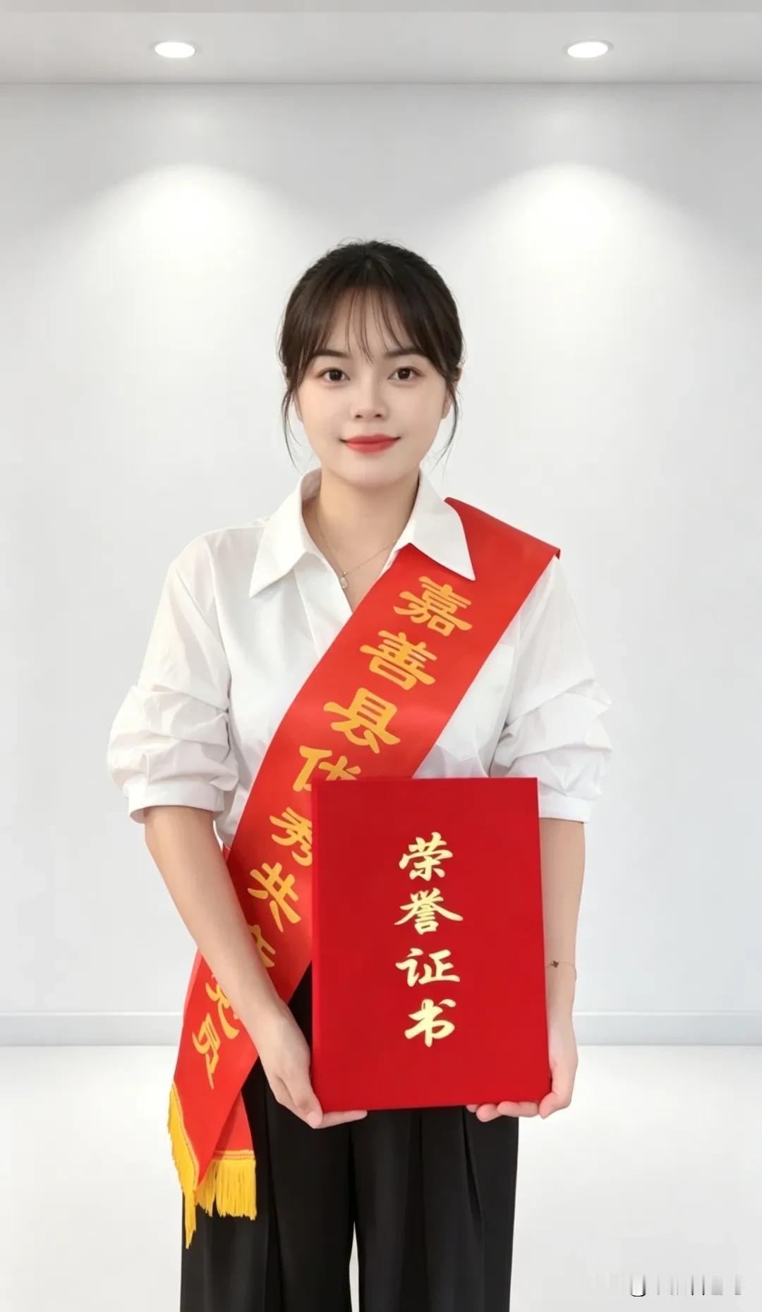 这是真的！今年以699分考上清华大学的韩雅平其实有两个妈妈，这也是为什么这个漂亮