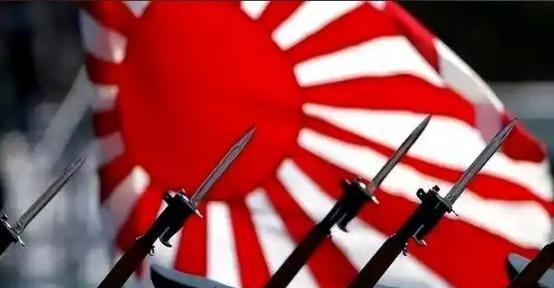 一段被冠以“美国军事专家曾透露”的惊人说法曾在网上流传：“日本刻意刺激中国，背后