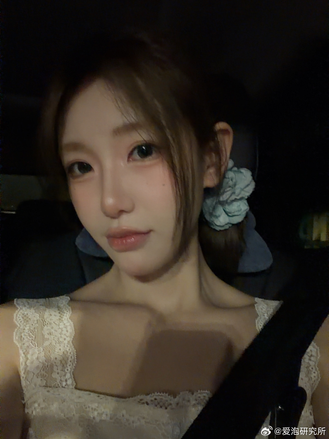 终于拍完啦！今日份高糊OOTD