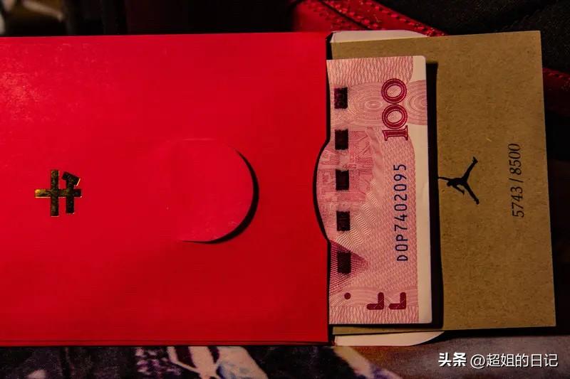 儿子结婚，婆家办婚礼收的份子钱，都被儿媳妇拿走了，婆婆跟儿媳妇要，儿媳妇居然回娘