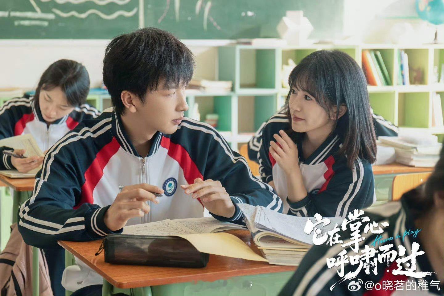 它在掌心呼啸而过它在掌心呼啸而过开播 谁懂啊！高速镜头下的乒乓球旋转感直接拉满，